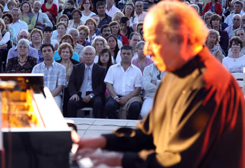 FOTO: Piano en El Castillo