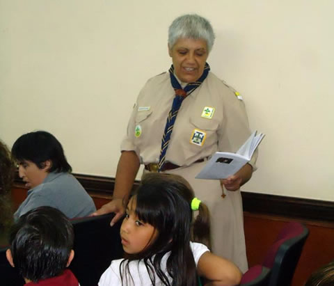 Alicia Pastor presentó en América el libro “Artesano de la Vida”